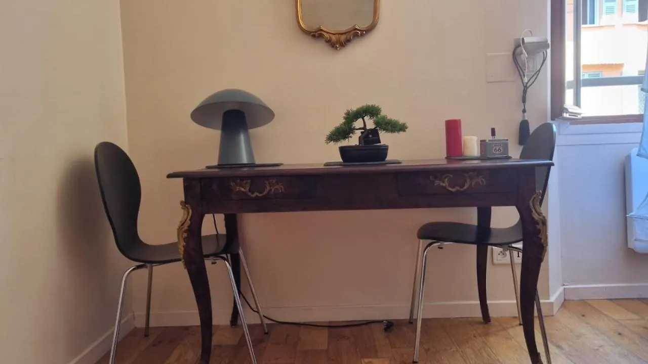 Appartement En Plein Coeur De Vieille Nice