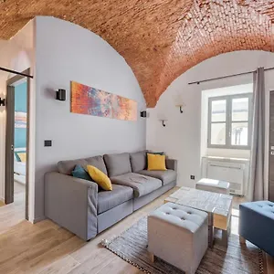 Apartment Superbe Au Coeur Du Vieux !, Nice