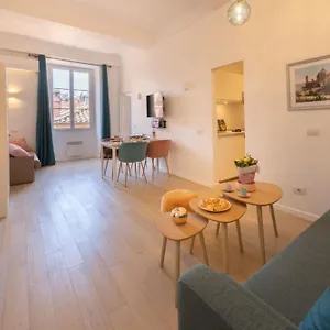 Apartment 06a3 - Lovely In The Heart Of Old, Nice